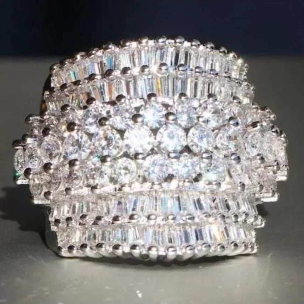 New Princess Cut 18 CT Silver Ring, beautiful Ring, shiny Ring